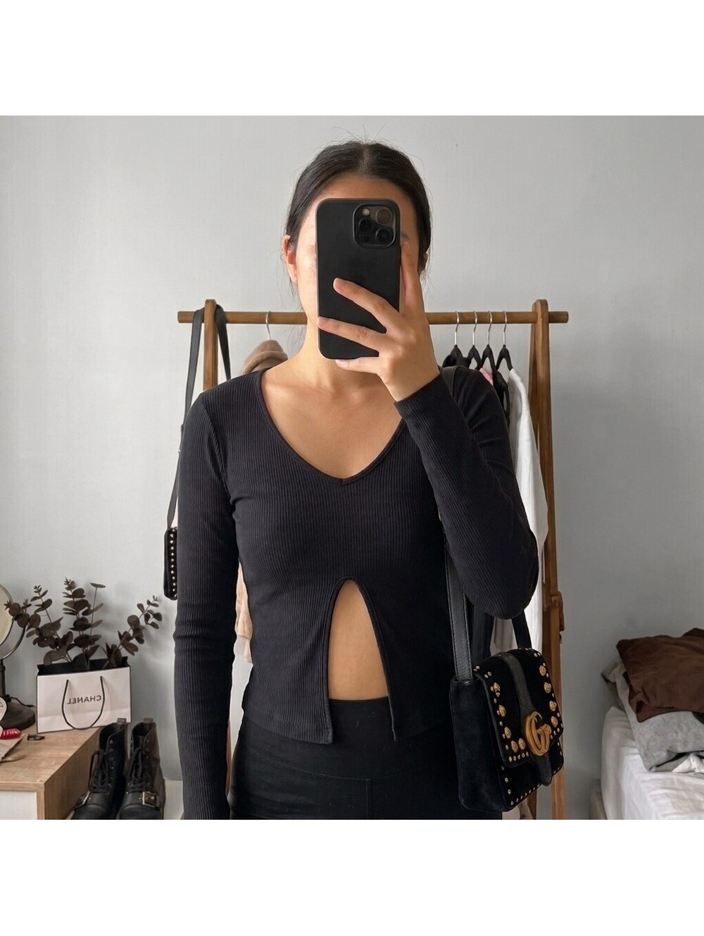 Pretty Little Thing Black Ribbed Long Sleeve Top with Front Slit Size S